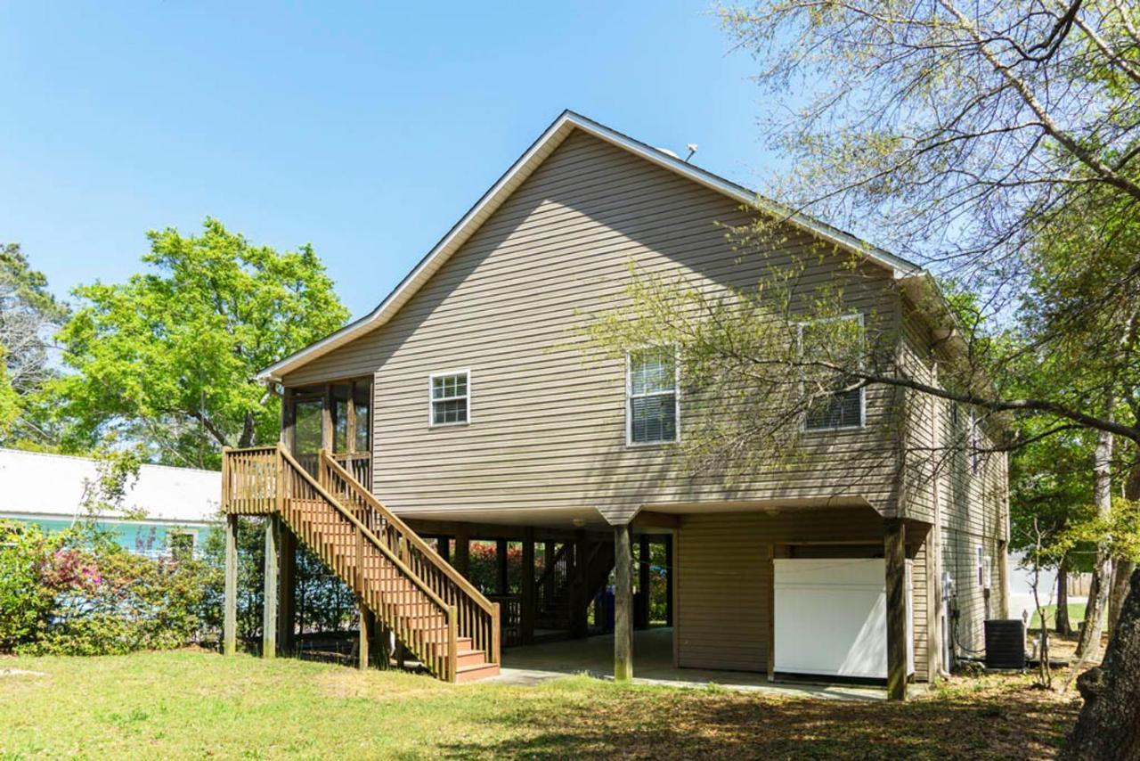 Island Delight By Oak Island Accommodations Exterior photo