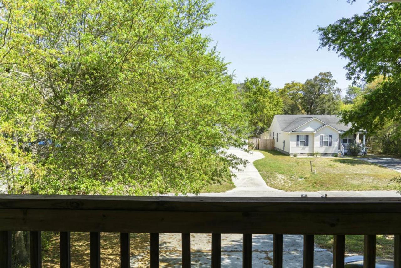 Island Delight By Oak Island Accommodations Exterior photo